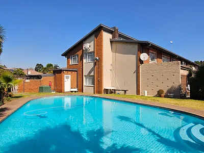 2 Bedroom Townhouse For Sale in Vereeniging - img