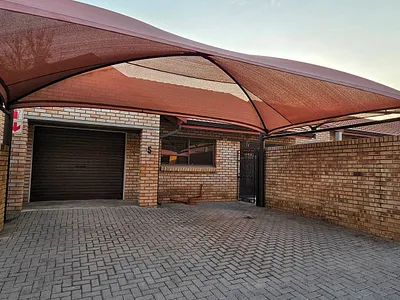 2 Bedroom Townhouse For Sale in Vereeniging - img
