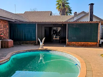 4 Bedroom House For Sale in Vereeniging - img