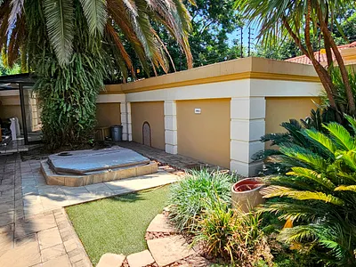 3 Bedroom Townhouse For Sale in Vereeniging - Rj2I.webp