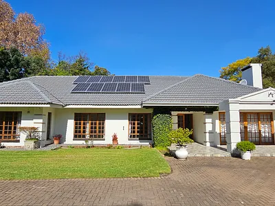 5 Bedroom House For Sale in Vereeniging - t068.webp