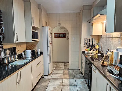 3 Bedroom Townhouse For Sale in Vereeniging - Md5S.webp