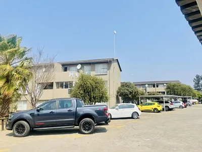 3 Bedroom Apartment For Sale in Vereeniging - dsiB.webp