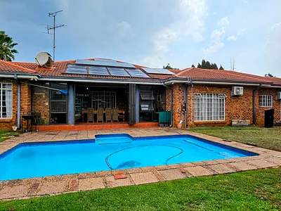 4 Bedroom House For Sale in Vereeniging - img