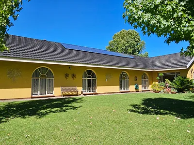 4 Bedroom House For Sale in Vereeniging - d6pv.webp
