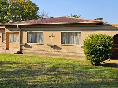 4 Bedroom House For Sale in Vereeniging - img