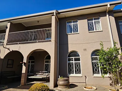 3 Bedroom Townhouse For Sale in Vereeniging - img