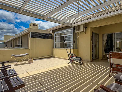 2 Bedroom Townhouse For Sale in Nelspruit - img