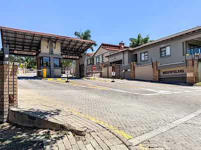 6 Bedroom House For Sale in Sonheuwel, Nelspruit - img