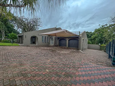 3 Bedroom House For Sale in Sonheuwel, Nelspruit - zqsS.webp