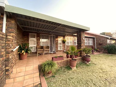 3 Bedroom Townhouse To Rent in Pretoria - img