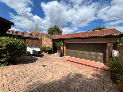 3 Bedroom Townhouse For Sale in Pretoria - Jrtf.webp