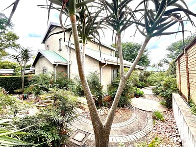 4 Bedroom Townhouse For Sale in Olympus AH, Pretoria - JvwK.webp