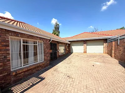 3 Bedroom House For Sale in Pretoria - mr7l.webp