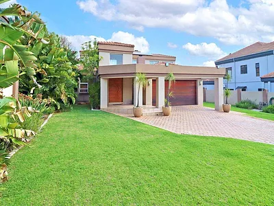 4 Bedroom House For Sale in Centurion - 66PL.webp