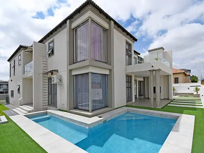 4 Bedroom House For Sale in Centurion - awDY.webp