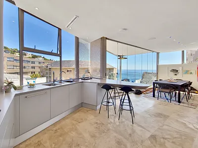 3 Bedroom Apartment For Sale in Cape Town - img