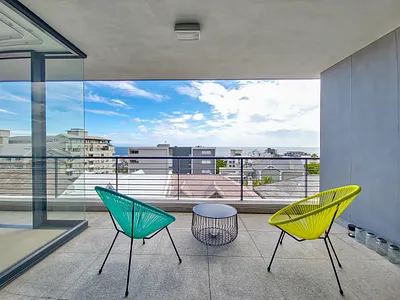 2 Bedroom Apartment For Sale in Cape Town - img