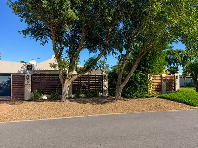 4 Bedroom House To Rent in Goodwood - 7IqI.webp