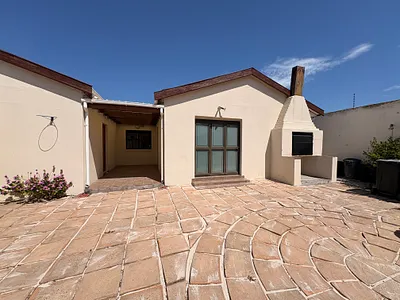 4 Bedroom House To Rent in Cape Town - INma.webp