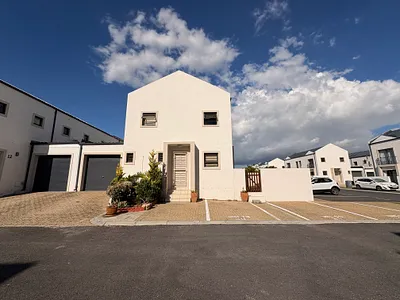 2 Bedroom Apartment To Rent in Milnerton - Avgc.webp