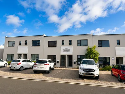 2 Bedroom Apartment For Sale in Milnerton - nLwn.webp