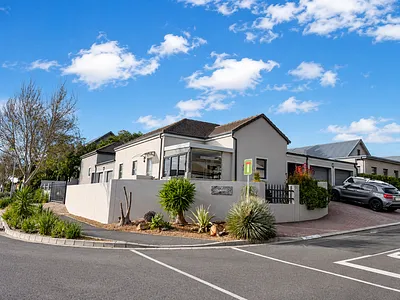3 Bedroom House To Rent in Milnerton - tPDc.webp