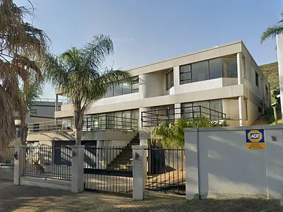 3 Bedroom House For Sale in Parow - img