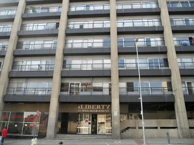 1 Bedroom Apartment For Sale in Johannesburg - RzOs.webp