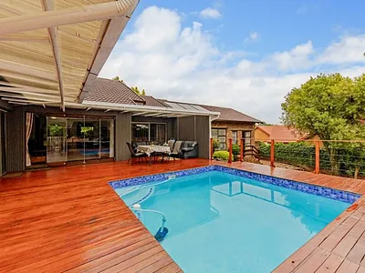 4 Bedroom House For Sale in Roodepoort - VvGv.webp