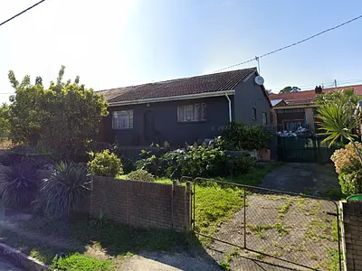3 Bedroom House For Sale in East London - 4VGK.webp
