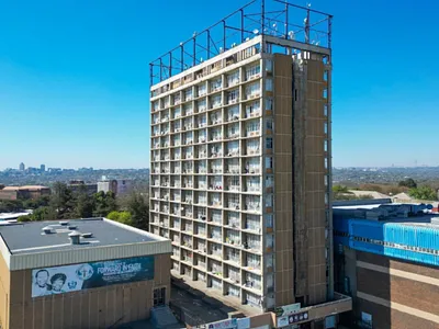 1 Bedroom Apartment For Sale in Randburg - img