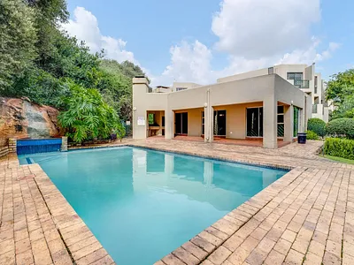 1 Bedroom Apartment For Sale in Sandton - T6JI.webp