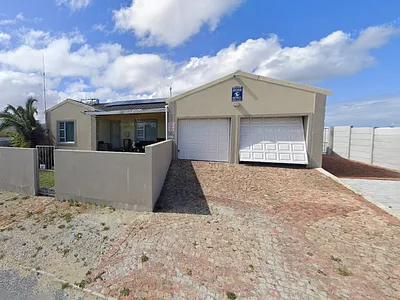3 Bedroom House For Sale in Gansbaai - 8J4W.webp