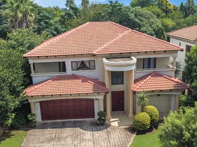 4 Bedroom House For Sale in Hartbeespoort - sDPX.webp