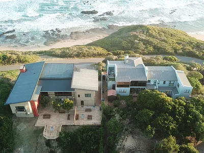 6 Bedroom House For Sale in Wilderness - hJNn.webp