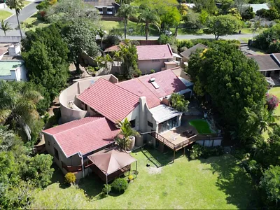 3 Bedroom House For Sale in East London - img