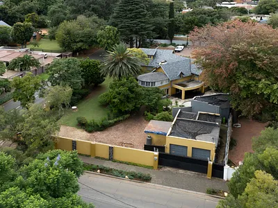 5 Bedroom House For Sale in Johannesburg - tlYv.webp