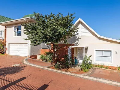 4 Bedroom House For Sale in Mount Edgecombe - GDPT.webp