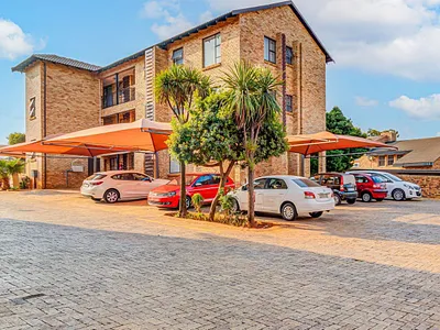 2 Bedroom Apartment For Sale in Randburg - o8XH.webp