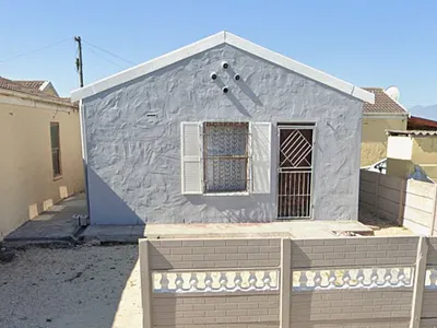 2 Bedroom House For Sale in Khayelitsha - u4ml.webp