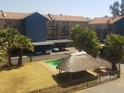 2 Bedroom Apartment For Sale in Randfontein - img