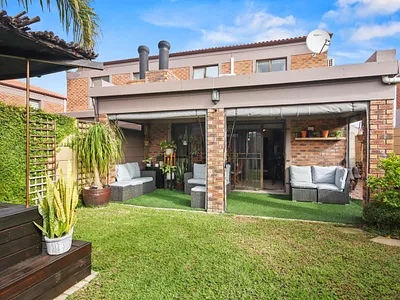 3 Bedroom House For Sale in Brackenfell - c2JP.webp