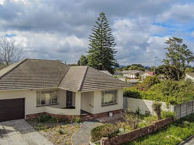 3 Bedroom House For Sale in Kuils River - 432T.webp