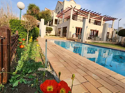 2 Bedroom Townhouse For Sale in Sandton - uc6h.webp