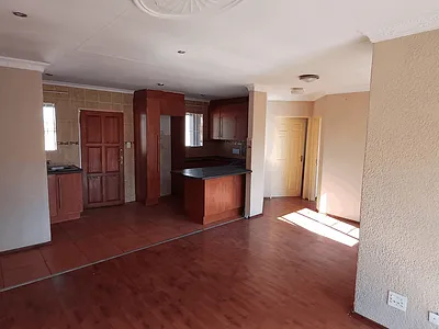 3 Bedroom Apartment To Rent in Kempton Park - img