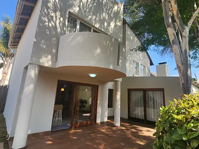 3 Bedroom House For Sale in Sandton - i46k.webp