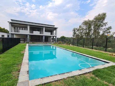 2 Bedroom Apartment To Rent in Sandton - img