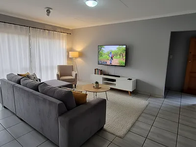 2 Bedroom Townhouse To Rent in Sandton - img
