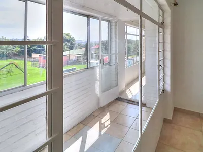 2 Bedroom Apartment To Rent in Roodepoort - sndR.webp